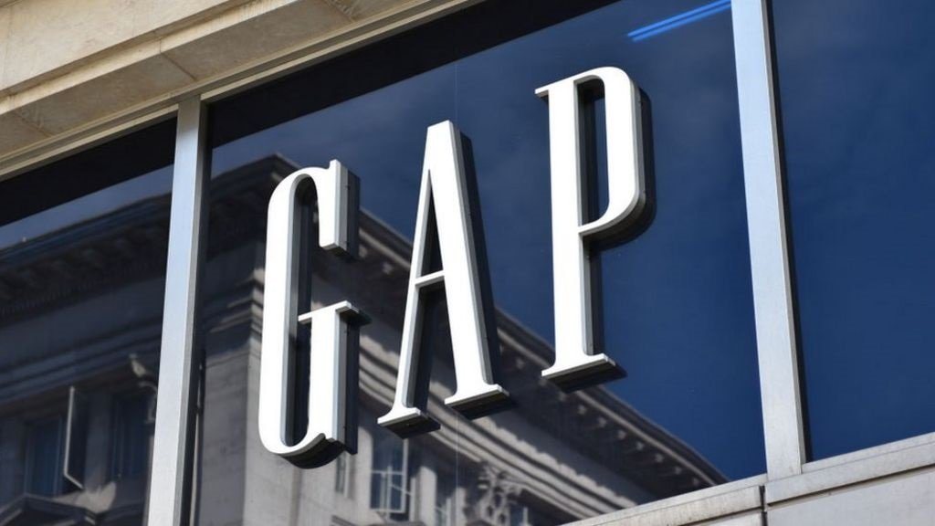 Gap to close all UK stores